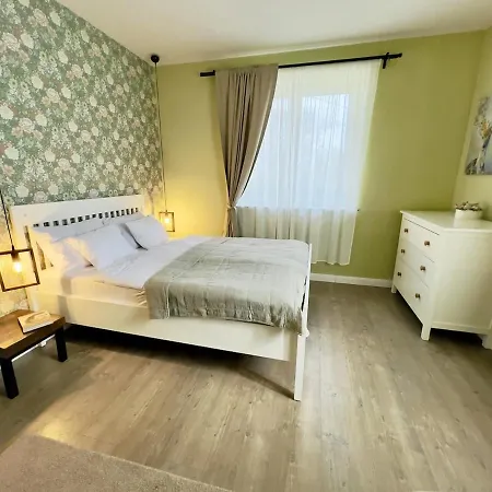 Liliomos Udvarhaz Vilă
